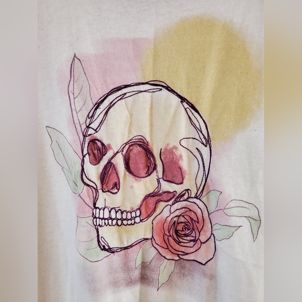 Torrid Skull tank top - Picture 2 of 5